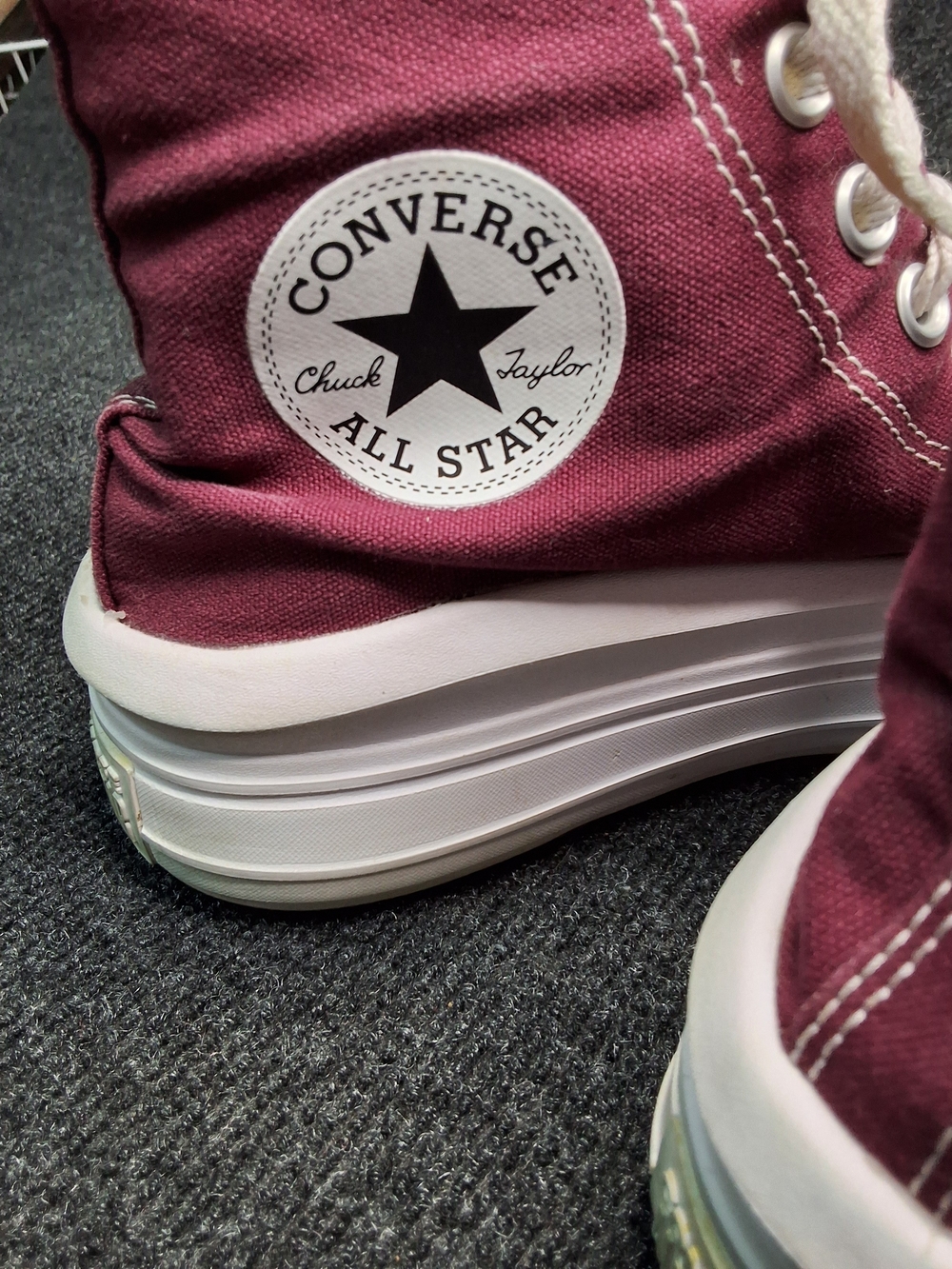 Converse Kids High Top Sneakers in Burgundy Canvas